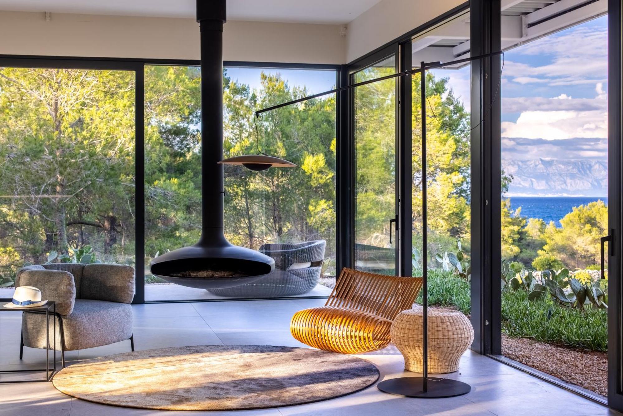 Vila Secluded Hvar 4 Bedrooms Kucno Drvo Short Walk To Modern Stylish Private